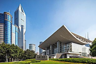 数毛社吐槽《光环：无限》更新太多 实体版光盘像空的一样